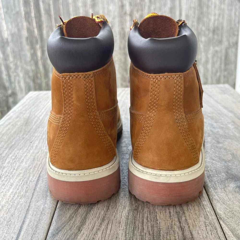 Timberland Premium Boots Boys 5.5 6 Inch Brown Wheat‎ Waterproof Nubuck Leather